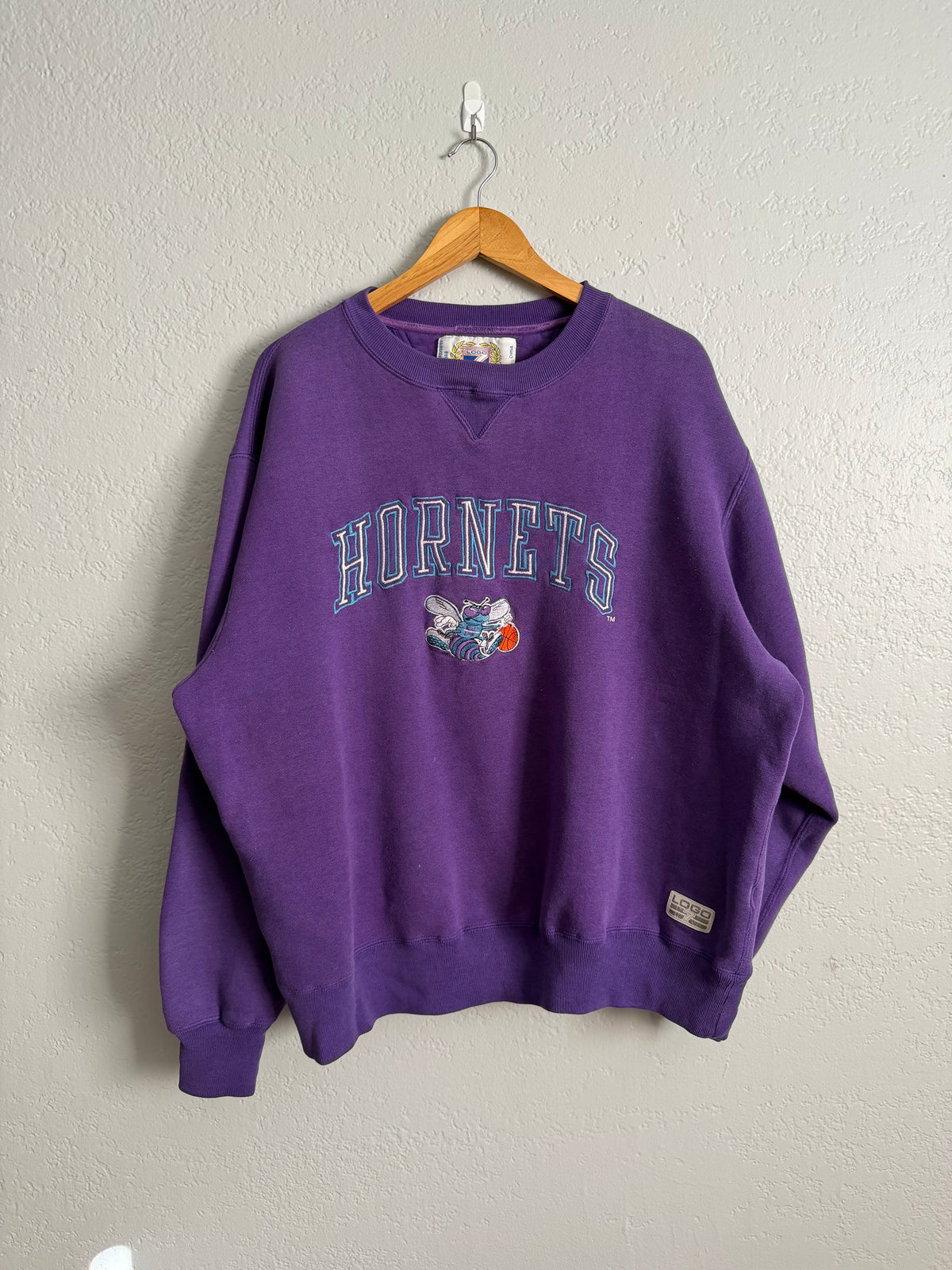 1990’s Charlotte Hornets NBA Crewneck (X-Large)