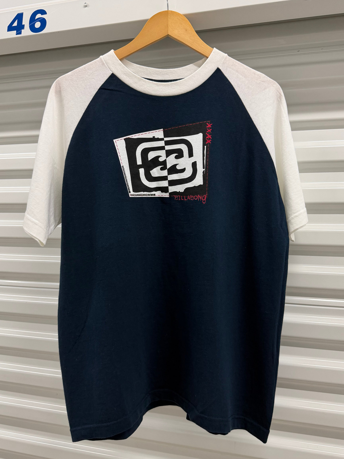00’s Billabong Two-Tone Surf Tee (Medium)