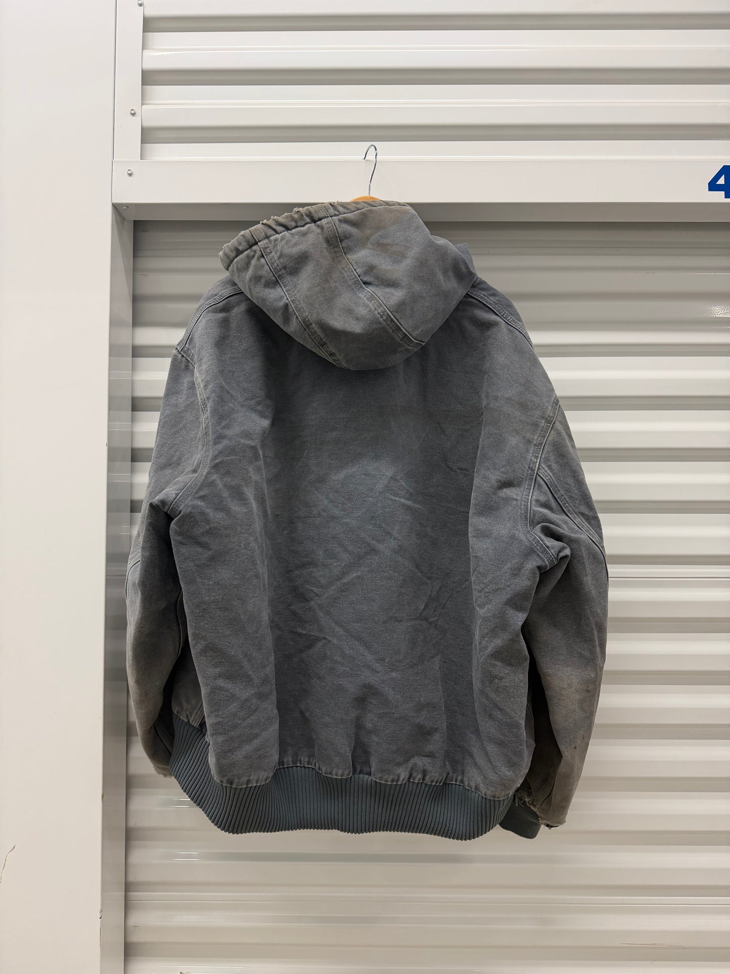 00s Distressed Carhartt Jacket Thrashed Gray (XXL)