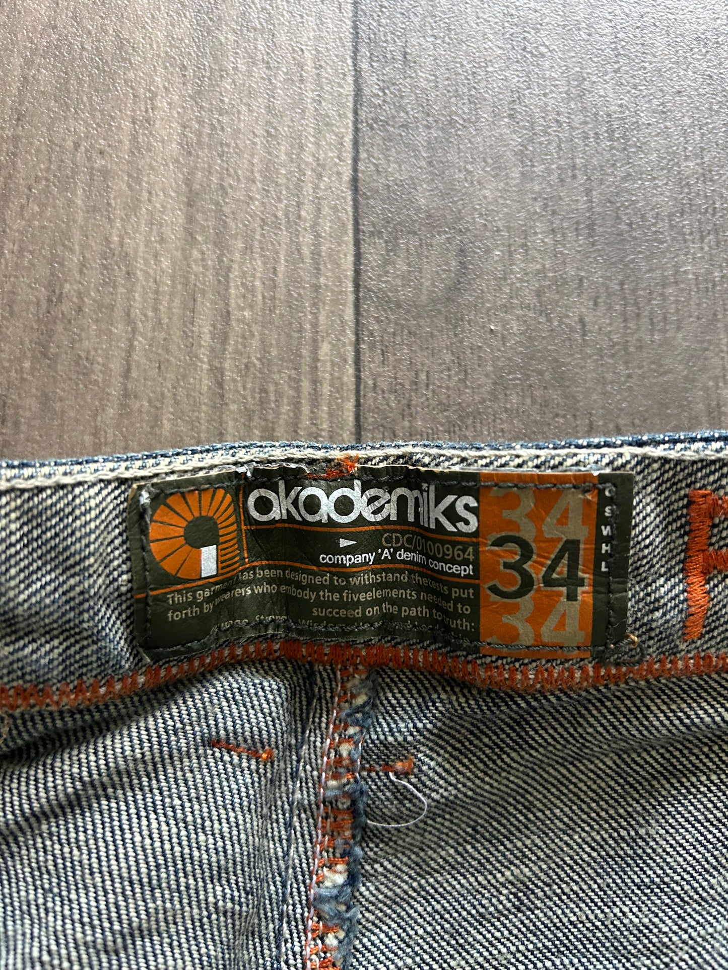 2000’s Akdmks “Barbed Wire” Denim (size 34)