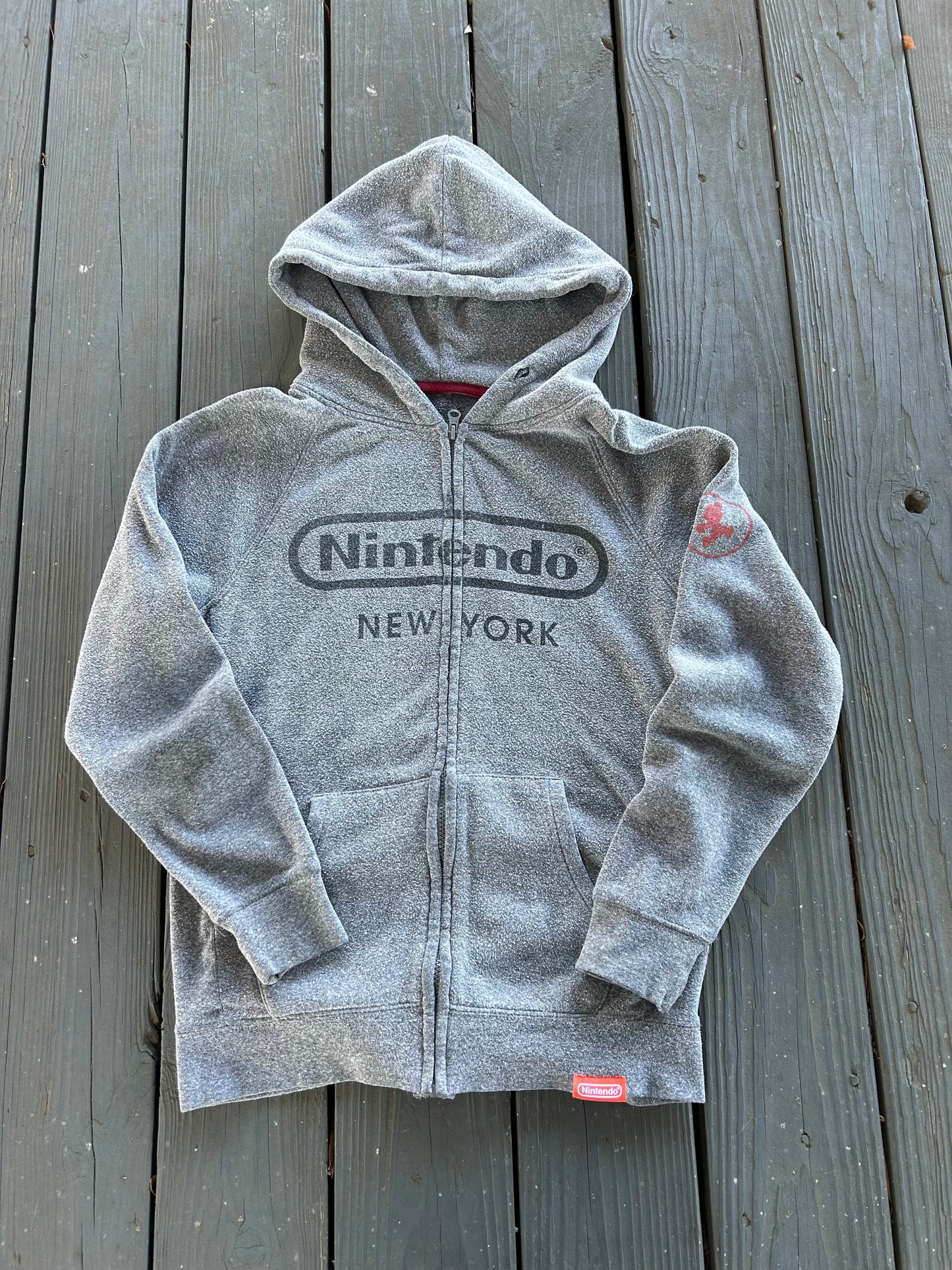 2006 Nintendo New York Mario DS Hoodie (Medium)