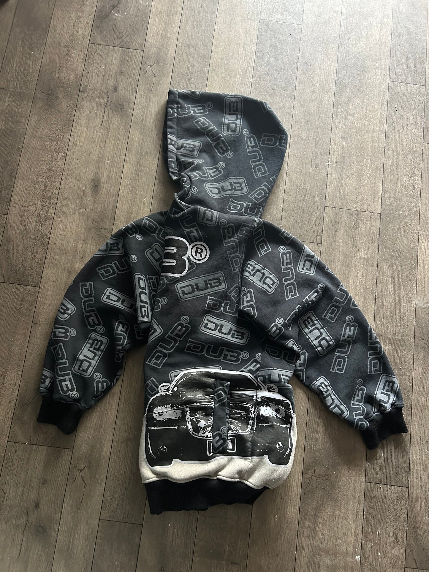 2000’s Midnight Club DUB Edition PS2 Hoodie (XL)