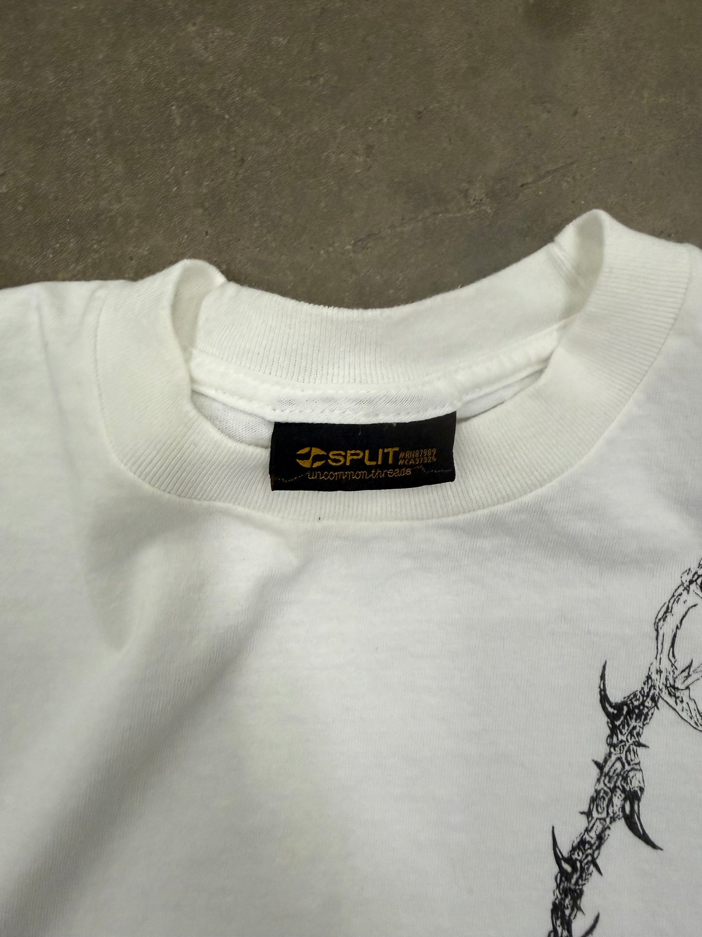 00’s Split Skateboards Crazy Skulls T-Shirt (Medium)