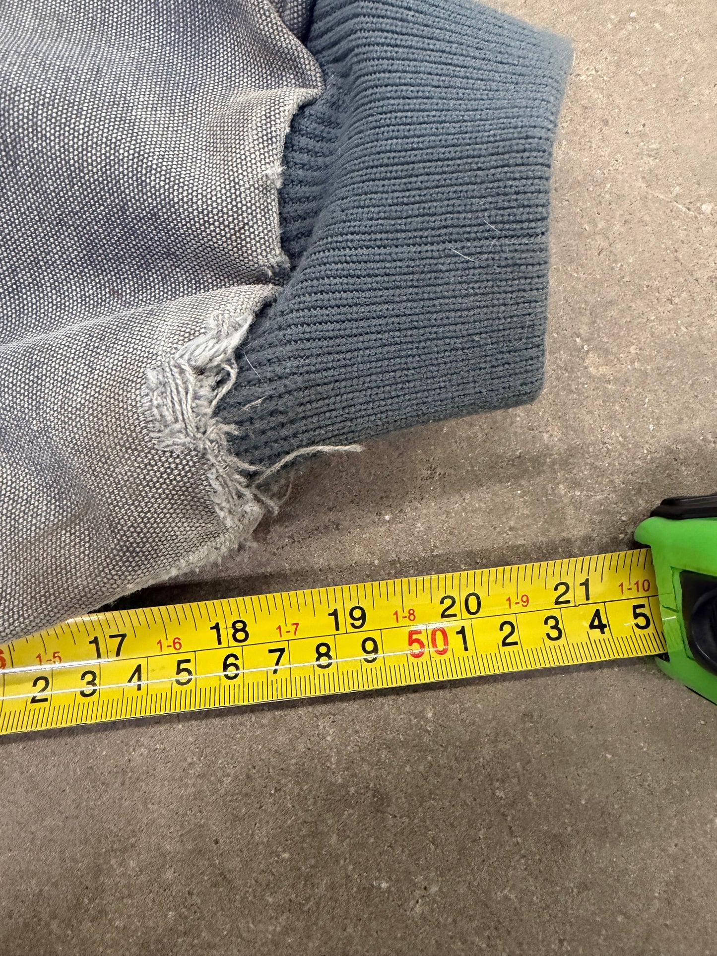 00s Distressed Carhartt Jacket Thrashed Gray (XXL)