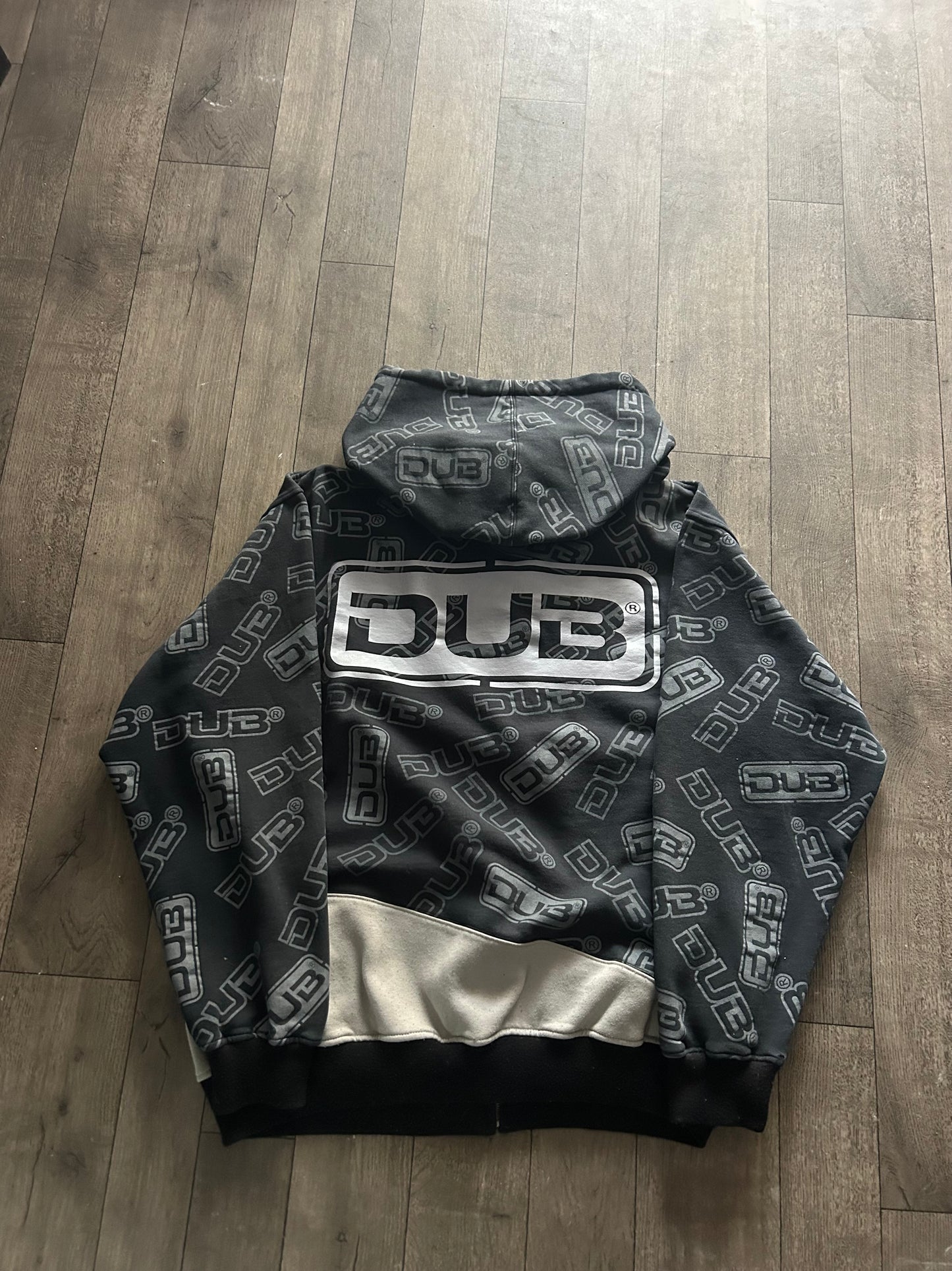 2000’s Midnight Club DUB Edition PS2 Hoodie (XL)