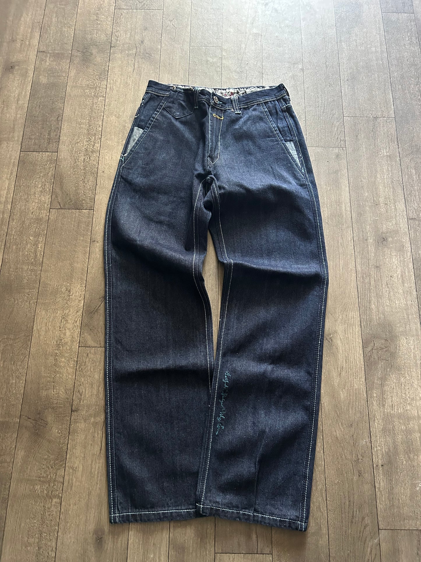 2000’s Artful Dodger Big Embroidery Logo Denim Jeans (size 32)