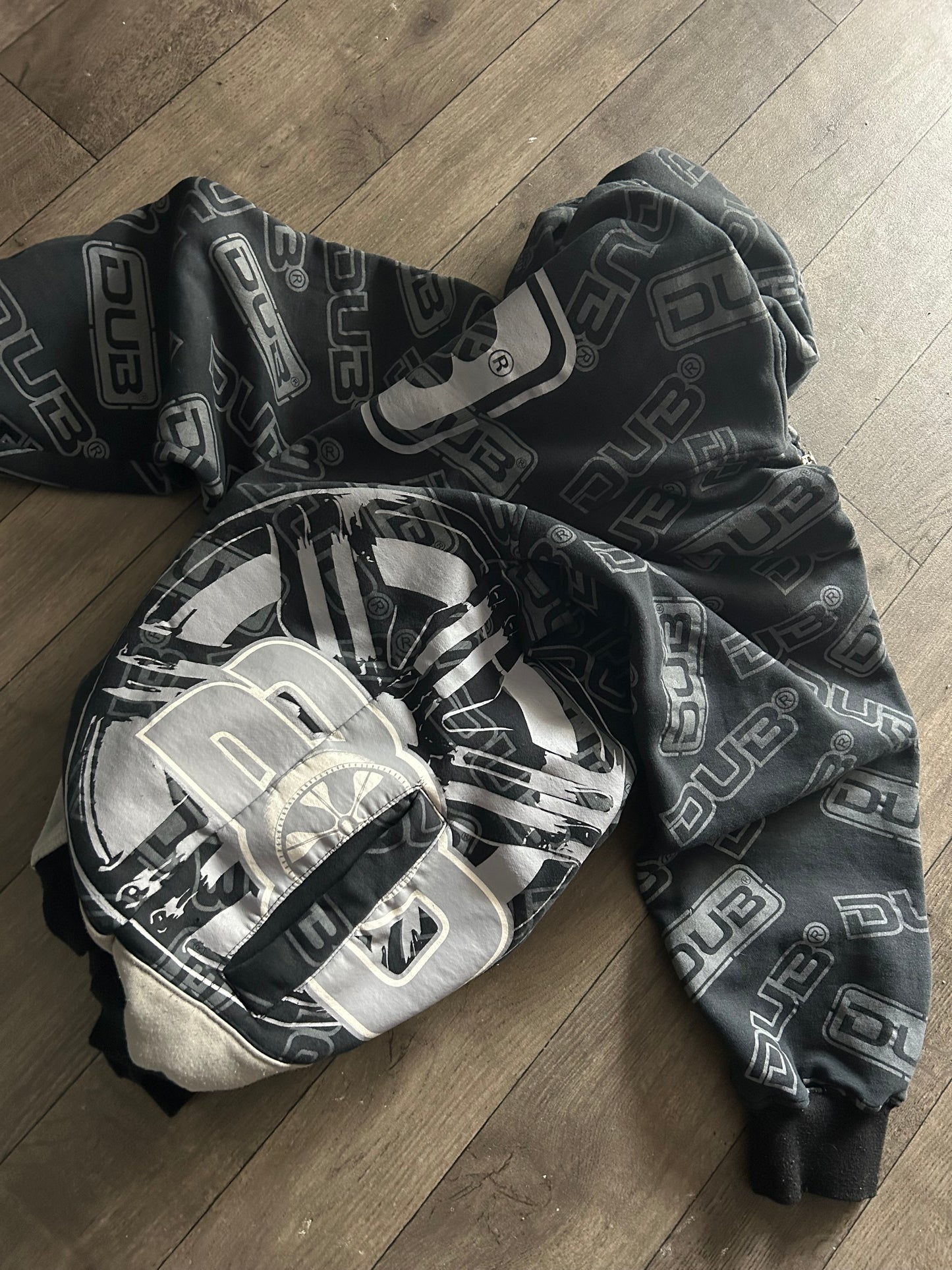 2000’s Midnight Club DUB Edition PS2 Hoodie (XL)