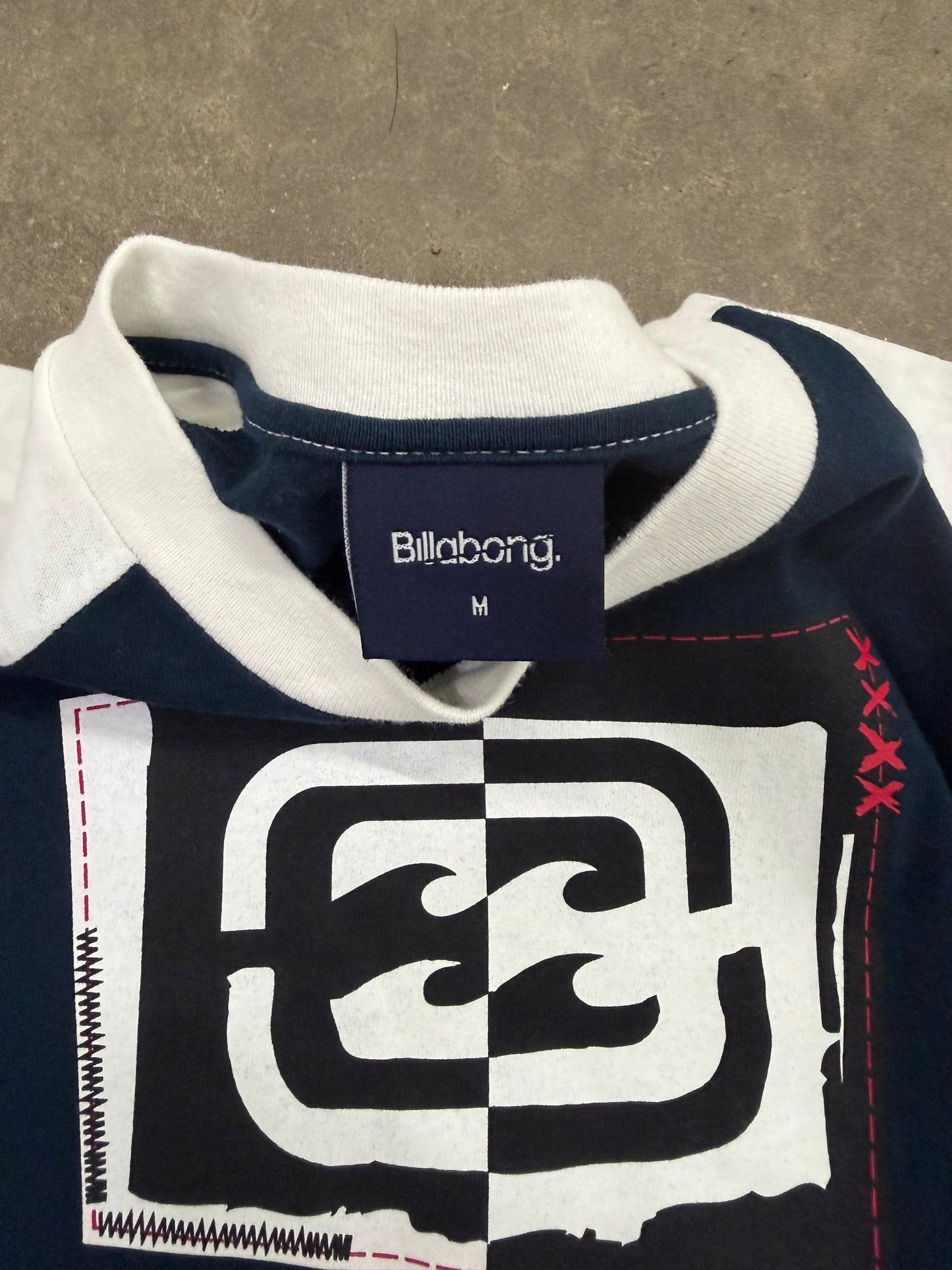 00’s Billabong Two-Tone Surf Tee (Medium)