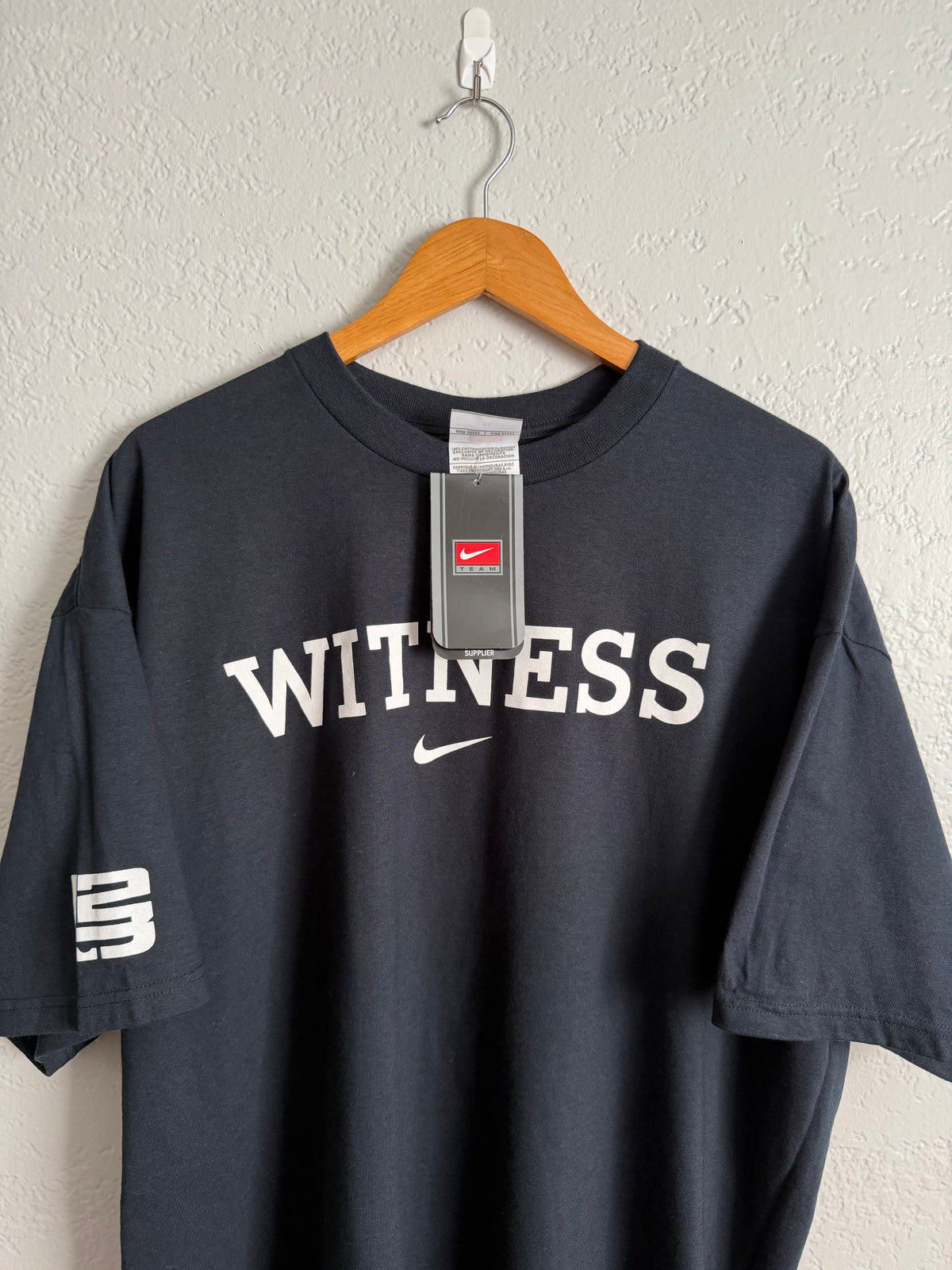 2006 Nike LeBron #23 “Witness” Center Swoosh T-Shirt (X-Large)