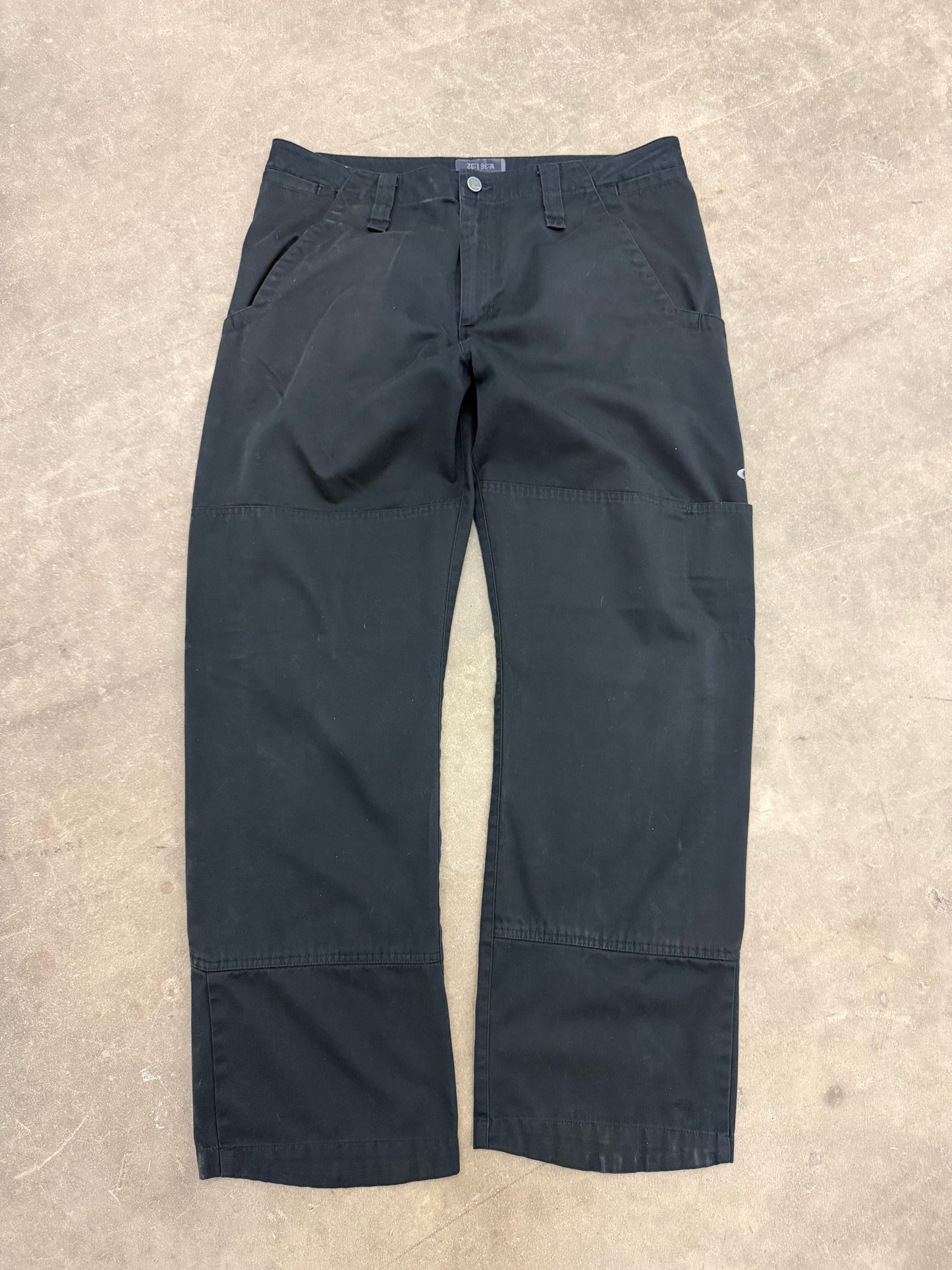 00s Oakley Athletic Chino Pants (36 x 32)
