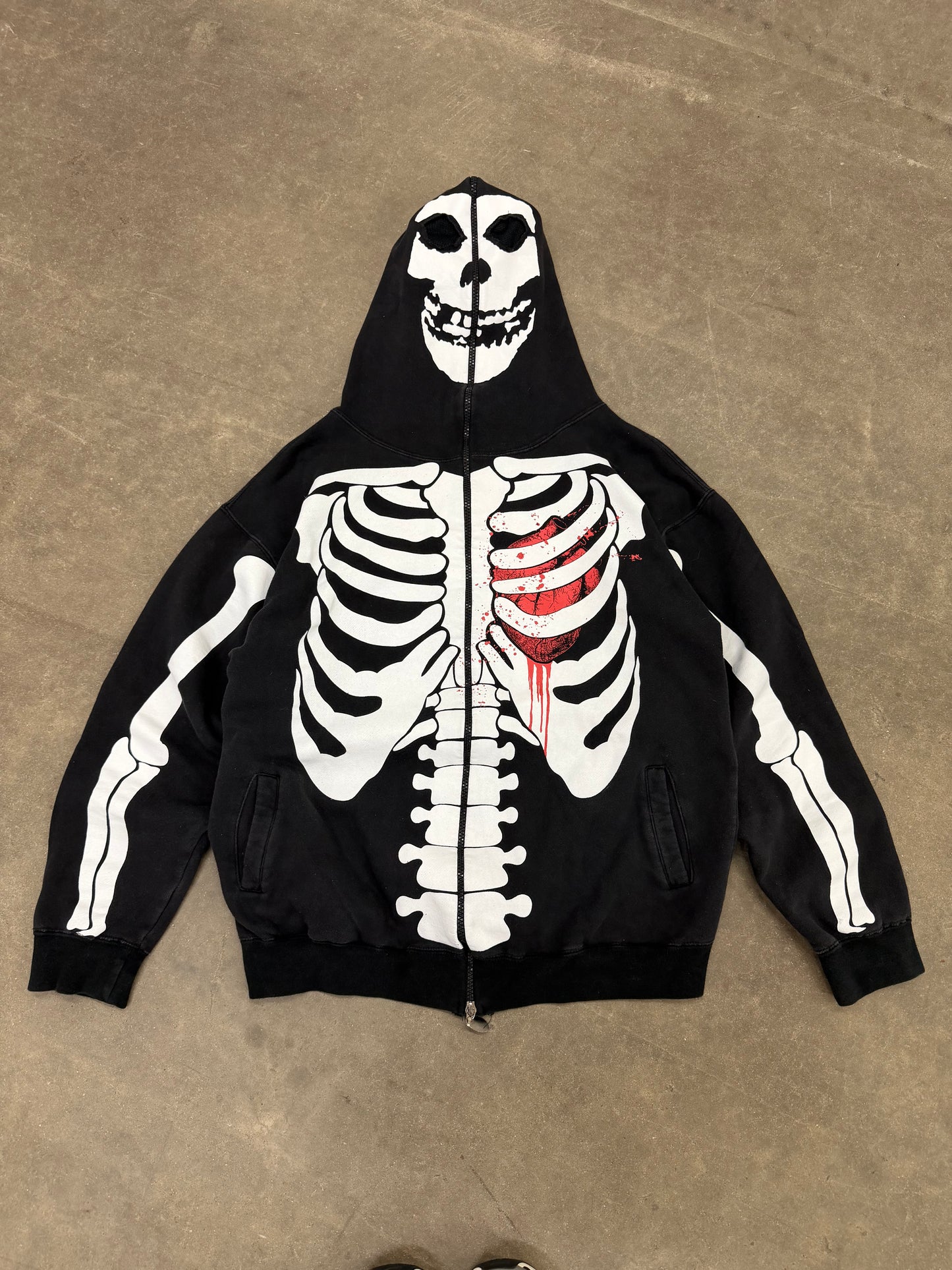 00s MisFits Grail Full Zip-Up Hoodie (Large)